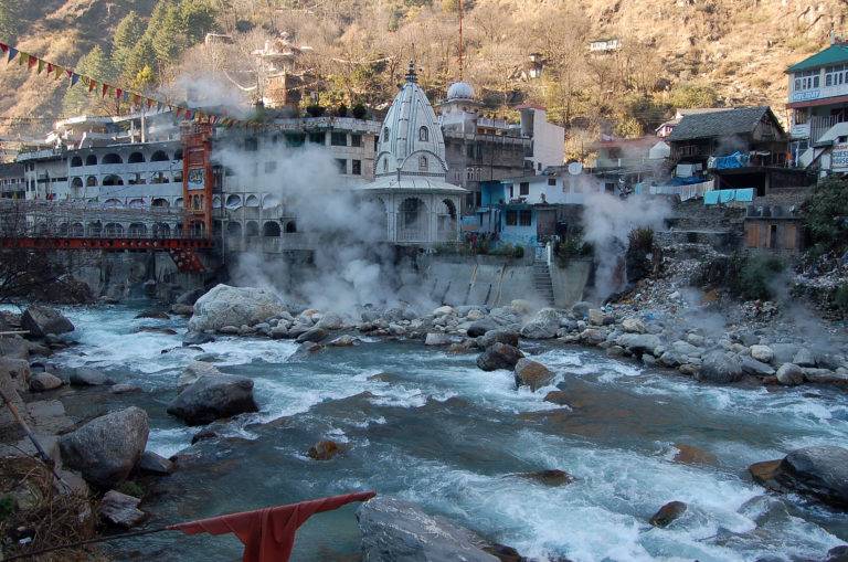 Manikaran Temple and hot spring with Parvati river flowing by