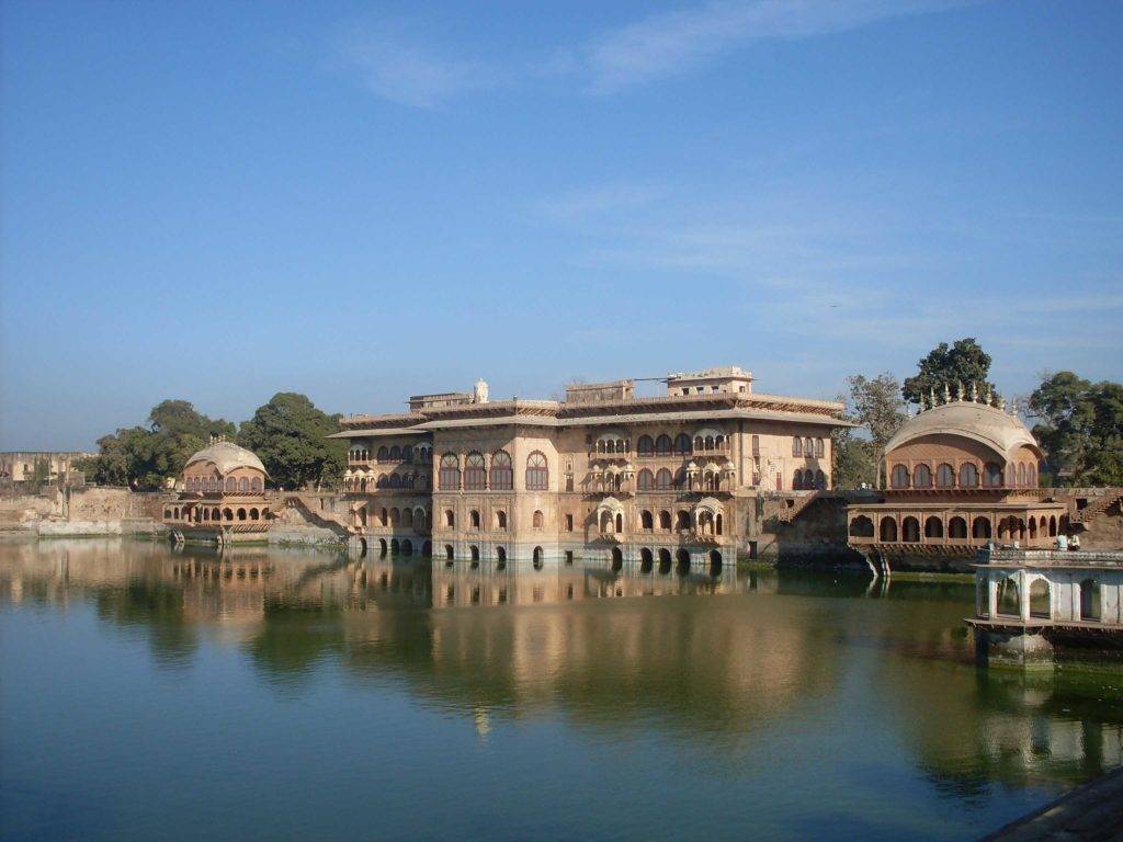Deeg Palace situated on a lake at Bharatpur
