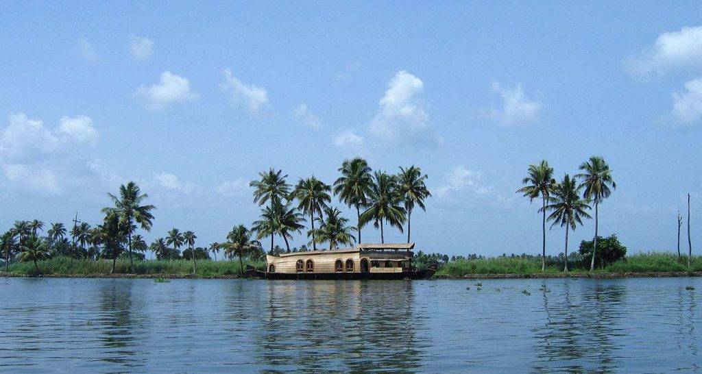 Houseboat Cruise on Vembanad Lake