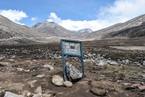 Barren mountains at Yumthang Zero Point